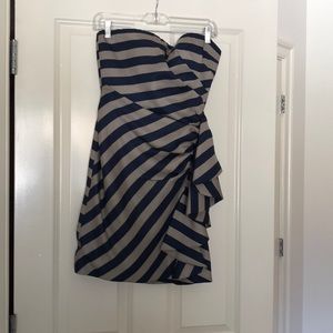 New ‼️ BCBG strapless dress